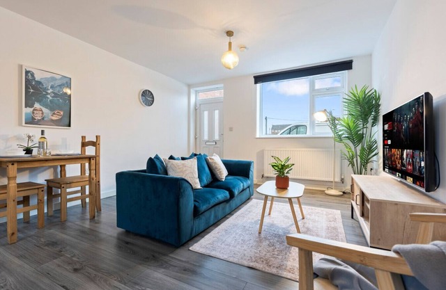 There is 1 bedroom with 1 small double bed, able to comfortably accommodate 2 guests.