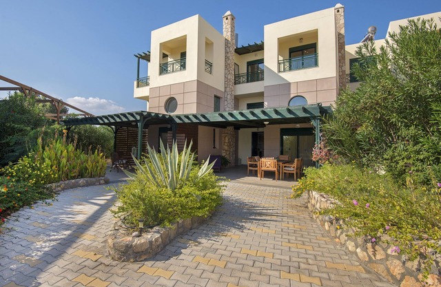 THERETRA KIOTARI VILLAS