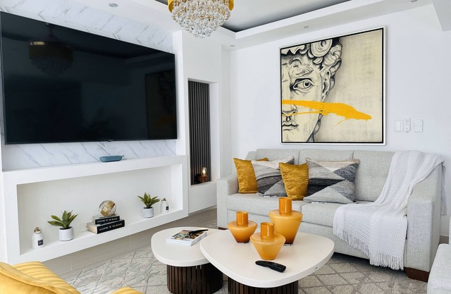 This apartment is a 3 bedroom(s), 2 bathrooms, located in Santiago De Los Caballeros, Santiago.
