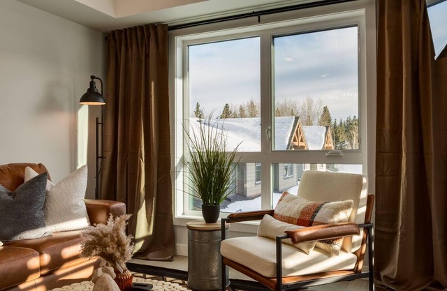 This apartment is a 1 bedroom(s), 1 bathrooms, located in Dead Man's Flats, AB.