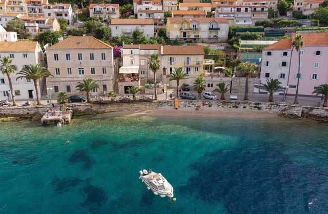 Alojamiento de 4 habitaciones en Korcula