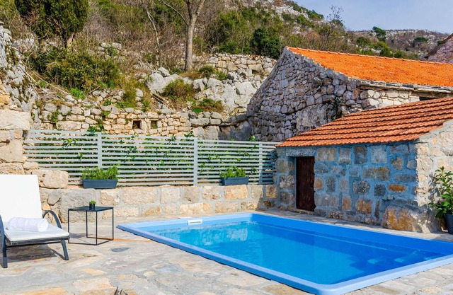 Alojamiento de 3 habitaciones en Brotnice