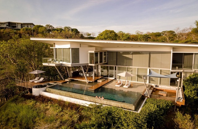 This exquisite villa will give you the best sunset view! Dont miss out!