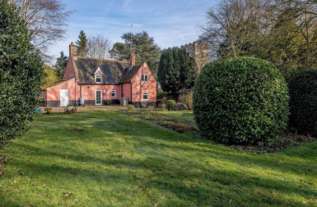 This family cottage is perfect for exploring Norwich, the Broads and the coast.