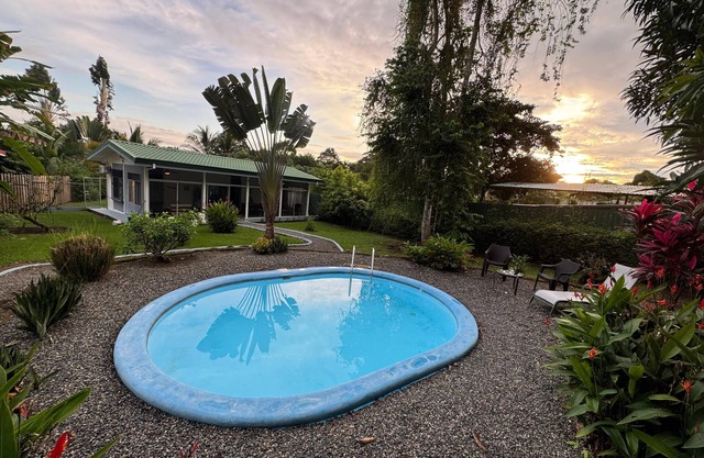 This house is a 2 bedroom(s), 2 bathrooms, located in Ojochal, Provincia de Puntarenas.