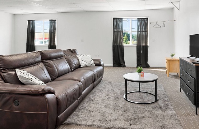 This house is a 1 bedroom(s), 1 bathrooms, located in Granite falls, WA.