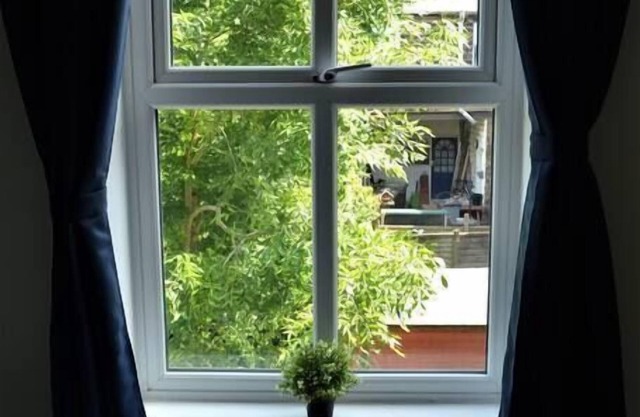 * Retiro Glossop * 3 Dbl Bed House *