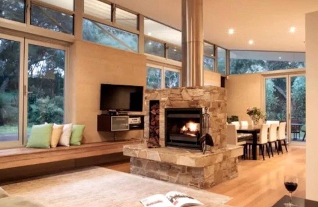 This house is a 2 bedroom(s), 2 bathrooms, located in Margaret River, WA.