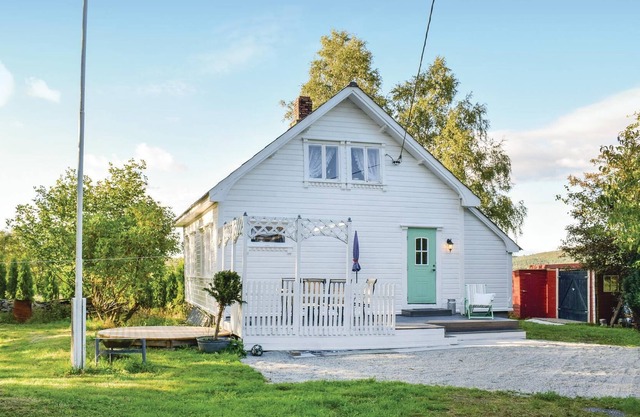 Alojamiento de 3 habitaciones en Tysværvåg