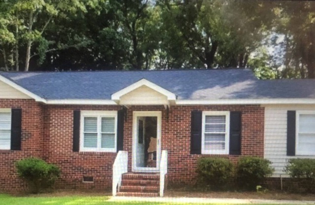 This is a cozy home in a quiet neighborhood. Close to local military base.