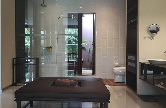 This is a Fantastic Honeymoon Exotic Villa 3 No Pet