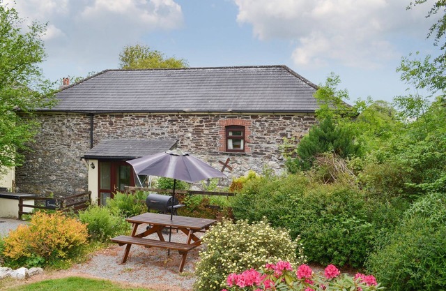 3 bedroom accommodation in Dunterton, near Tavistock