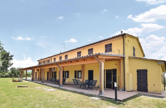 Alojamiento de 2 habitaciones en Montefelcino