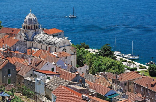 Alojamiento de 3 habitaciones en Sibenik