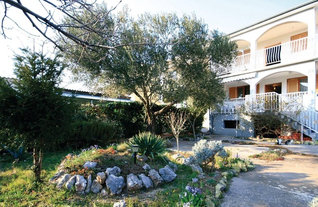 Alojamiento de 2 habitaciones en Sibenik