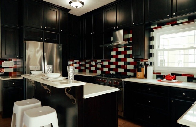 This spacious 2br home offers a comfortable retreat