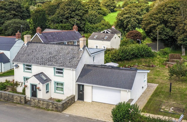 Alojamiento de 3 habitaciones en Little Newcastle, Fishguard