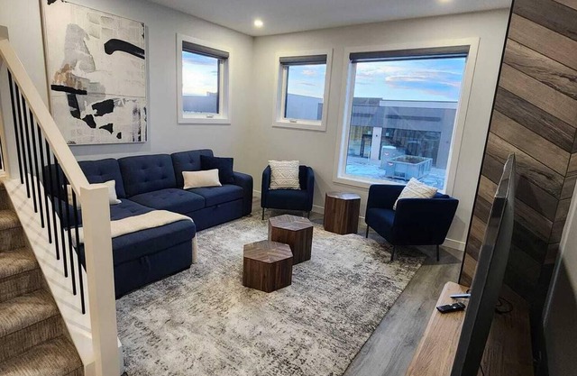 This townhouse is a 3 bedroom(s), 2.5 bathrooms, located in Calgary, Alberta.