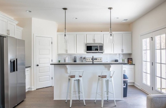 Gorgeous brand-new brick townhome by Old Hickory Lake