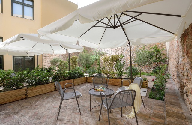 Thission Luxury Homes & SPA by K&K