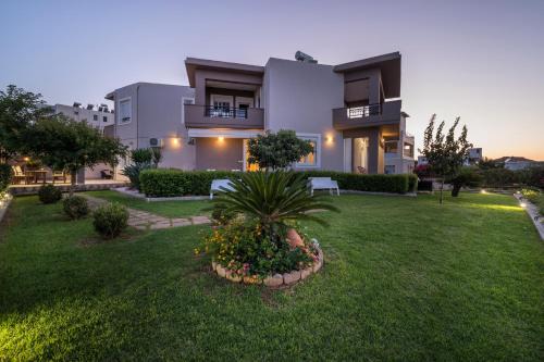 Tholos Apartments