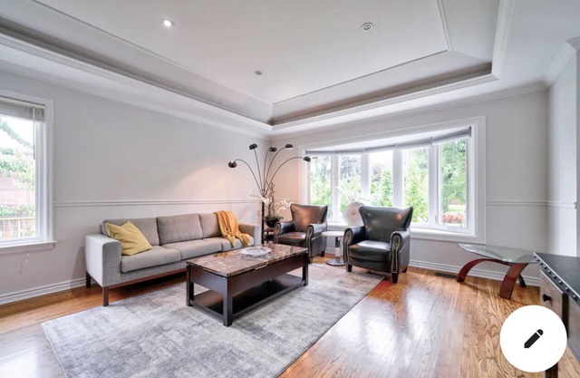 Thornhill Spacious 3Br3Bath Home