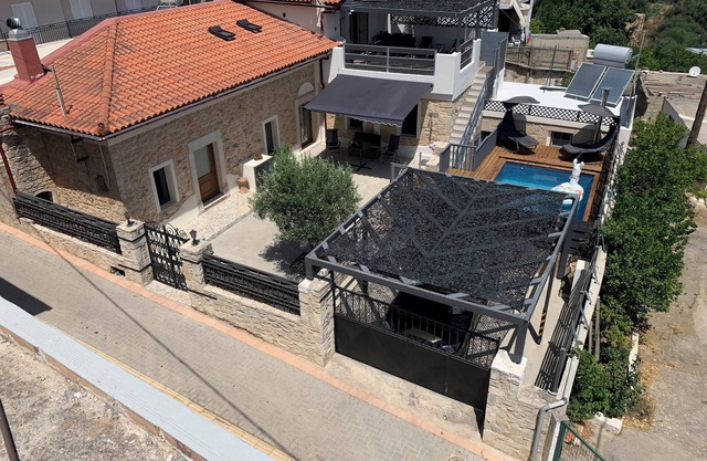 Thrapsano House w/ private pool by Hospi