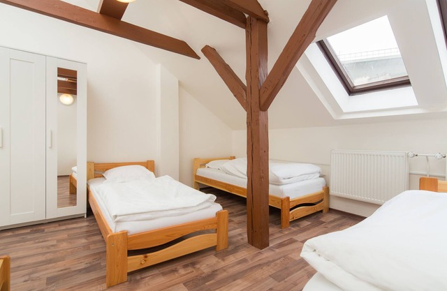 Three Bed-Room Superior Apartment - Near City Center - Easy Housing Prague