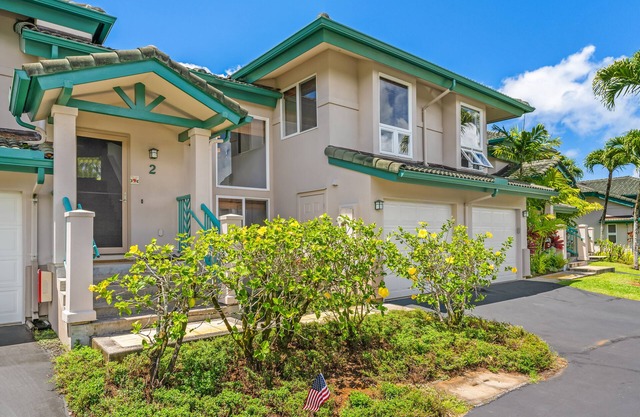 Three bed three bath luxurious townhome in gated Princeville community