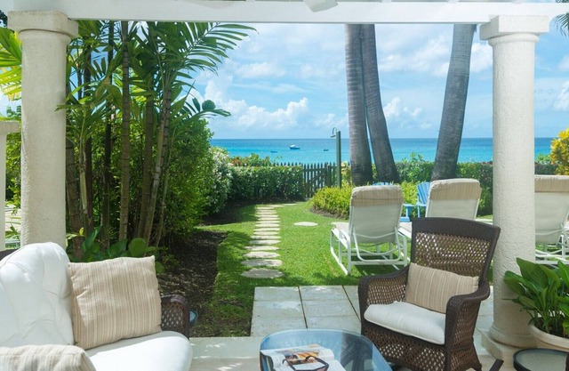 Three Bedroom Beach Front Townhouse with Private Plunge Pool - Enquire Today