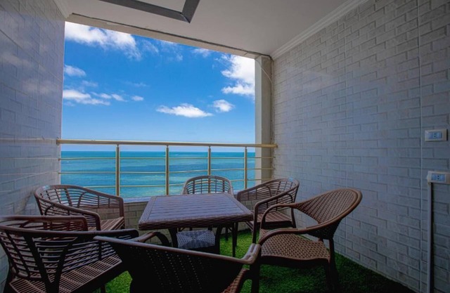 Three-Bedroom Deluxe Apartment With Sea View