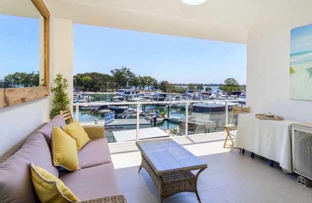 Three Bedroom Harbourside Retreat