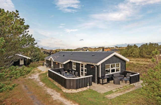 Three-Bedroom Holiday Home In Henne