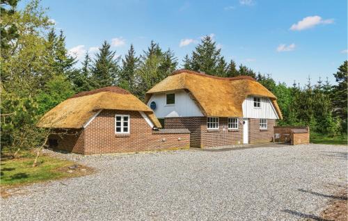 Three-Bedroom Holiday Home In Ulfborg