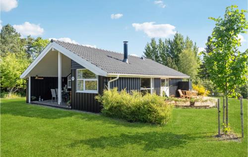 Three-Bedroom Holiday Home In Asnas