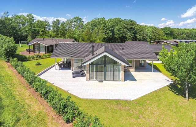 Three-Bedroom Holiday Home In Sydals