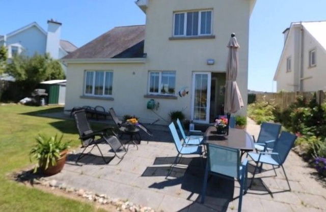 Three Bedroom Holiday Home in Rosslare Strand