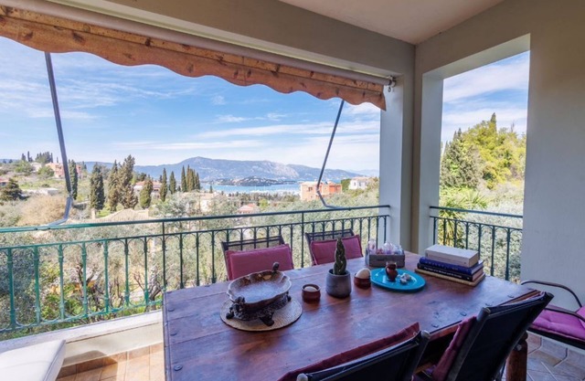 Three bedroom villa with fantastic view