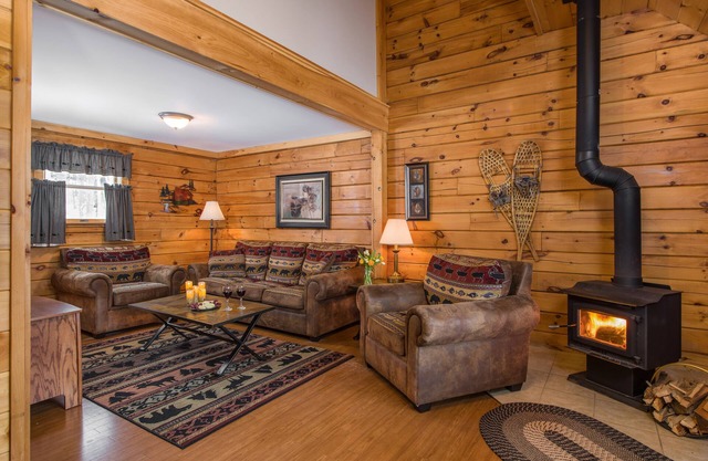 Three-Bedroom Wilderness Cabin near Smuggler's Notch