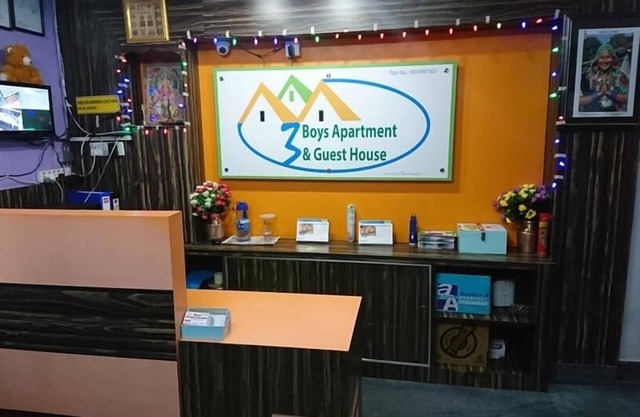 Three Boys Apartment and Guest House