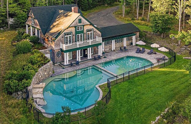Close to Acadia & Bar Harbor. Enjoy the deepwater dock, POOL & beautiful views!