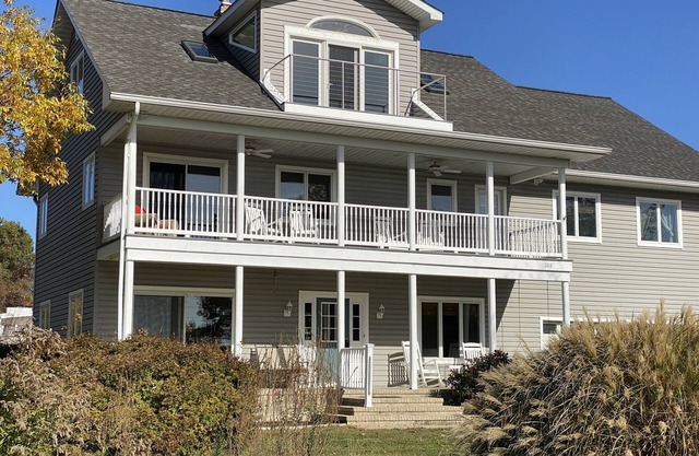 Three Decks overlook Marina basin and views of the Chesapeake and Eastern Bays
