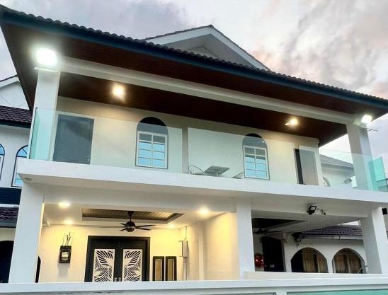 Three Homestay