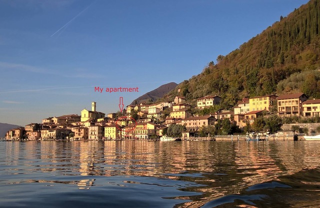 apartamento de tres habitaciones para 6 personas en Monte Isola