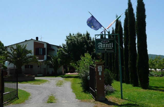 APARTAMENTO DE TRES HABITACIONES EN MAREMMA