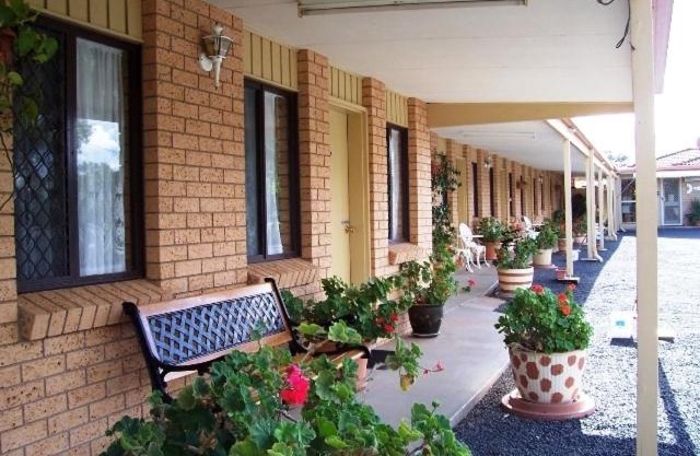 Three Ways Motel