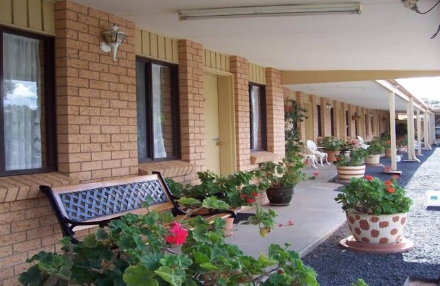 Three Ways Motel