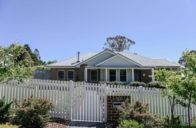 Throsby Views Moss Vale