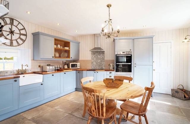 Thrums Cottage - Kirriemuir Central Location
