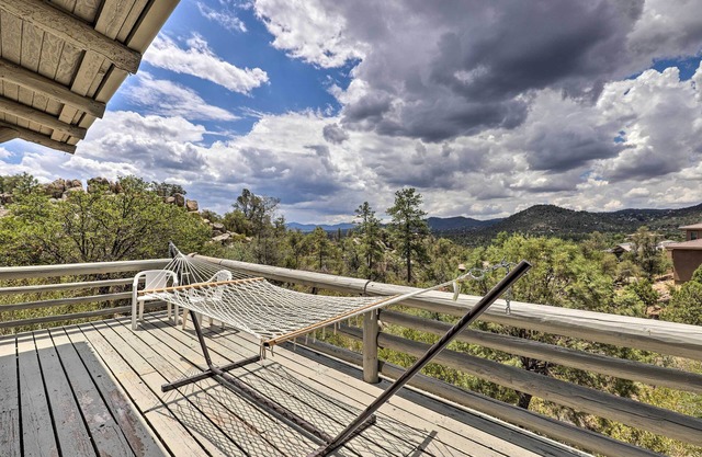 Thumb Butte Views + Near Hiking: Prescott Studio